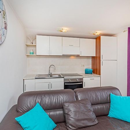 Apartment Ive 米利尼 外观 照片